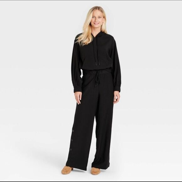 Women's High-Rise Wide Leg Pants - Who
What Wear Black 12 ,32'' - Picture 1 of 3
